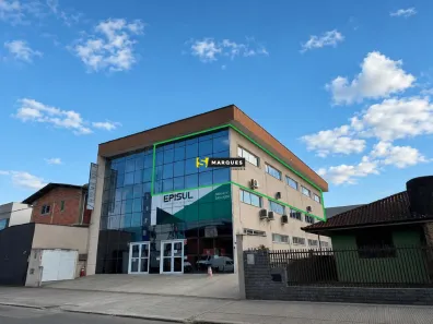 Sala Comercial para alugar, 152m² no Santo Antônio, Joinville