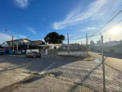 Lote/Terreno à venda, 265m² no Centro, Camboriú