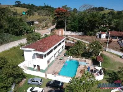 Fazenda/Sítio com 6 Quartos à venda, 10000m² no Botujuru, Mogi das Cruzes