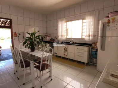 Casa com 4 Quartos à venda, 198m² no Parque das Américas, Uberaba