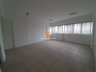 Sala Comercial à venda, 140m² no Buraquinho, Lauro de Freitas
