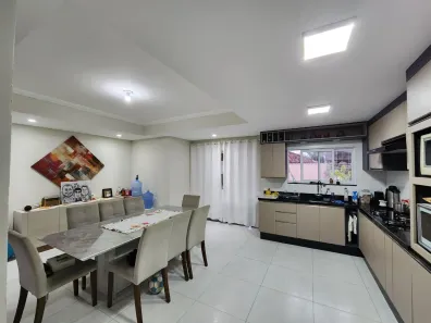 Casa com 3 Quartos à venda, 130m² no Balneário Perequê, Porto Belo