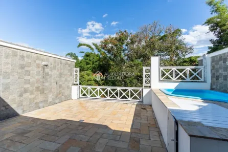 Casa de Condomínio com 4 Quartos para alugar, 480m² no Três Figueiras, Porto Alegre