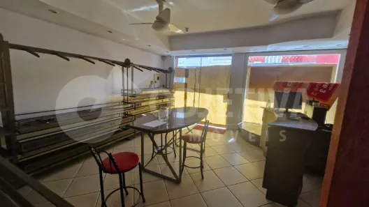 Ponto Comercial para alugar, 60m² no Centro, Uberlândia
