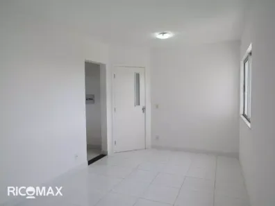 Apartamento com 3 Quartos para alugar, 69m² no Boa União (Abrantes), Camaçari