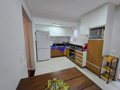 Casa de Condomínio com 3 Quartos à venda, 180m² no Vila Gomes, São Paulo