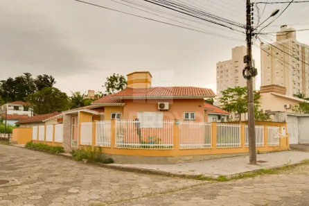 Casa com 3 Quartos à venda, 130m² no Recife, Tubarão
