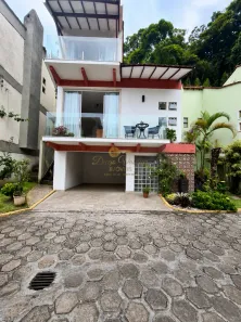 Casa de Condomínio com 2 Quartos à venda, 170m² no Iucas, Teresópolis