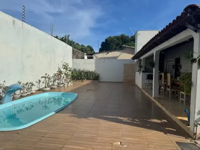 Casa com 4 Quartos à venda, 240m² no Centro-Sul, Várzea Grande