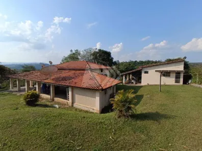 Fazenda/Sítio com 3 Quartos à venda, 150m² no Floresta Escura, São Pedro