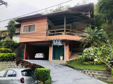 Casa com 3 Quartos à venda, 750m² no Serra Grande, Niterói