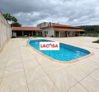 Fazenda/Sítio com 3 Quartos à venda, 700m² no Centro, Caçapava