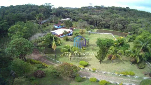 Fazenda/Sítio com 5 Quartos à venda, 400m² no Vila Elvio, Piedade