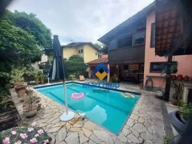 Casa de Condomínio com 3 Quartos à venda, 240m² no Mata Paca, Niterói