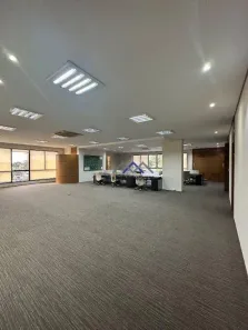 Sala Comercial para alugar, 500m² no Anhangabaú, Jundiaí