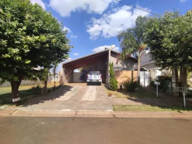 Casa de Condomínio com 3 Quartos à venda, 151m² no Residencial Village Damha, Araraquara