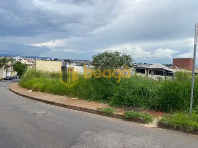 Lote/Terreno à venda, 368m² no Arvoredo 2ª Seção, Contagem