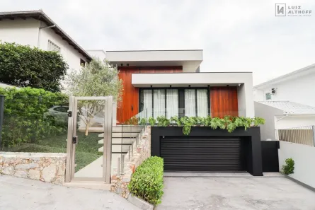 Casa com 3 Quartos à venda, 225m² no Pedra Branca, Palhoça
