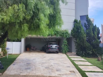 Sobrado com 4 Quartos à venda, 340m² no Altos do Jaraguá, Araraquara