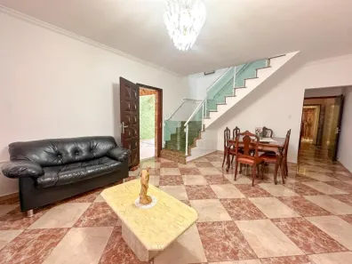 Sobrado com 3 Quartos à venda, 238m² no Vila Helena, Santo André