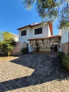 Sobrado com 3 Quartos para alugar, 204m² no Residencial Samambaia, São Carlos