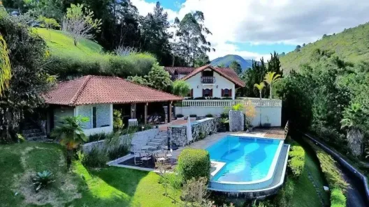 Casa de Condomínio com 6 Quartos à venda, 436m² no Albuquerque, Teresópolis