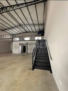 Galpão/Depósito/Armazém à venda, 361m² no Novo Mundo, Uberlândia