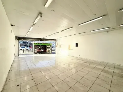 Ponto Comercial para alugar, 217m² no Azenha, Porto Alegre