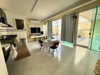 Casa de Condomínio com 5 Quartos à venda, 180m² no Parque Verde, Belém