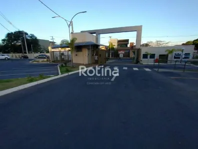 Apartamento com 2 Quartos para alugar, 50m² no Jardim Patrícia, Uberlândia