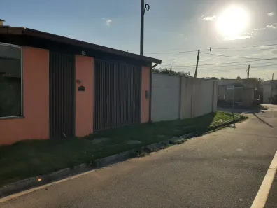 Casa com 2 Quartos para alugar, 53m² no Três Poços, Volta Redonda