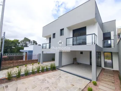 Sobrado com 3 Quartos à venda, 150m² no Santa Lúcia, Caxias do Sul