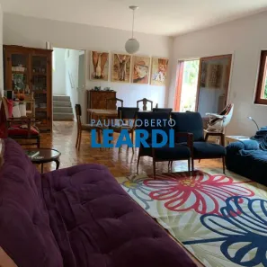 Sobrado com 3 Quartos para alugar, 185m² no Jardim das Bandeiras, São Paulo