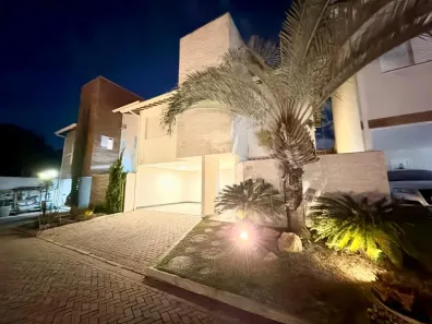 Casa de Condomínio com 4 Quartos à venda, 300m² no Nossa Senhora do Carmo, Contagem