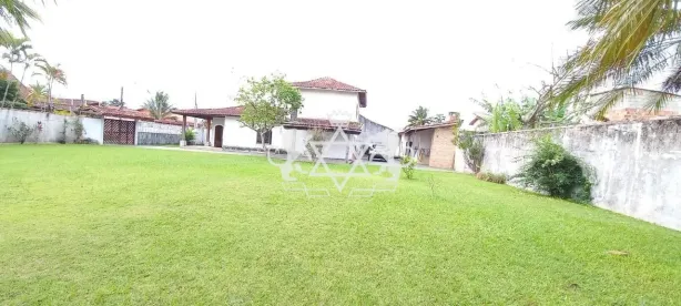 Sobrado com 4 Quartos à venda, 240m² no Jardim Nomar, Caraguatatuba