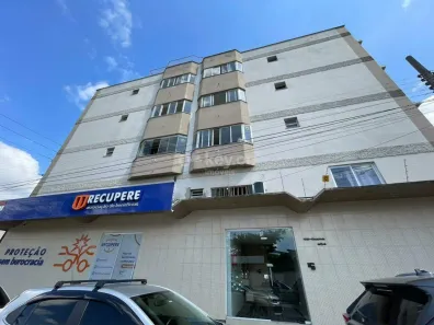Apartamento com 3 Quartos para alugar, 117m² no Humaitá, Tubarão
