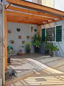 Sobrado com 3 Quartos à venda, 174m² no Zona 28, Maringá