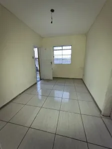 Casa com 2 Quartos para alugar, 50m² no Santo André, Belo Horizonte