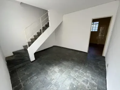 Casa de Condomínio com 2 Quartos para alugar, 70m² no Itapoã, Belo Horizonte
