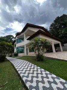 Casa de Condomínio com 4 Quartos para alugar, 800m² no Ponta Negra, Manaus