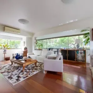 Apartamento com 3 Quartos para alugar, 159m² no Mont Serrat, Porto Alegre
