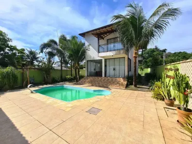 Sobrado com 3 Quartos à venda, 192m² no Jardim, Saquarema