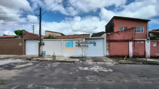 Casa com 4 Quartos para alugar, 55m² no Álvaro Weyne, Fortaleza