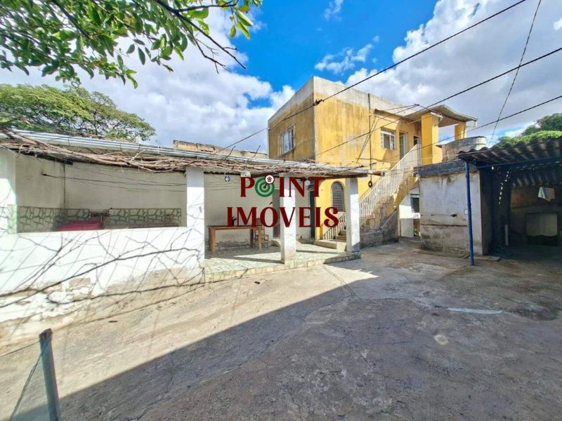 Casa com 5 quartos — Palmeiras, Belo Horizonte