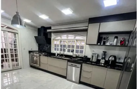 Sobrado com 4 Quartos à venda, 240m² no Jardim das Indústrias, São José dos Campos