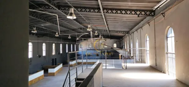 Galpão/Depósito/Armazém para alugar, 1100m² no Chácaras Reunidas, São José dos Campos