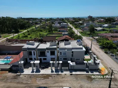Casa de Condomínio com 2 Quartos à venda, 84m² no Barra do Saí, Itapoá