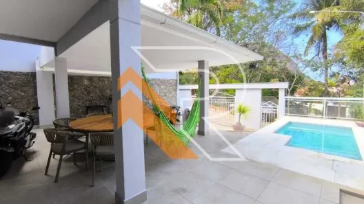 Casa com 4 Quartos à venda, 241m² no Itacoatiara, Niterói