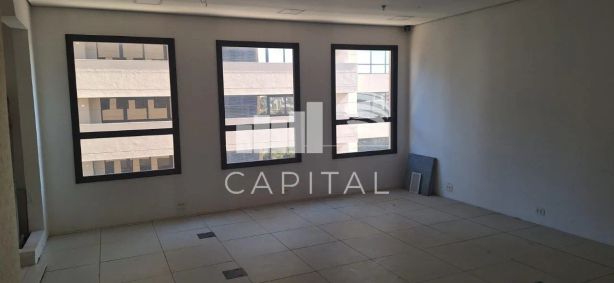 Sala Comercial para venda ou aluguel, 62m² no Alphaville Industrial, Barueri