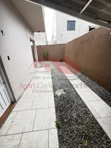 Casa com 2 Quartos para alugar, 70m² no Tabuleiro, Camboriú